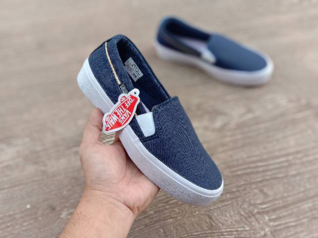 Sepatu Vans Slip On Wanita - Sepatu Casual Cewek -  Sepatu Kerja Kuliah Santai