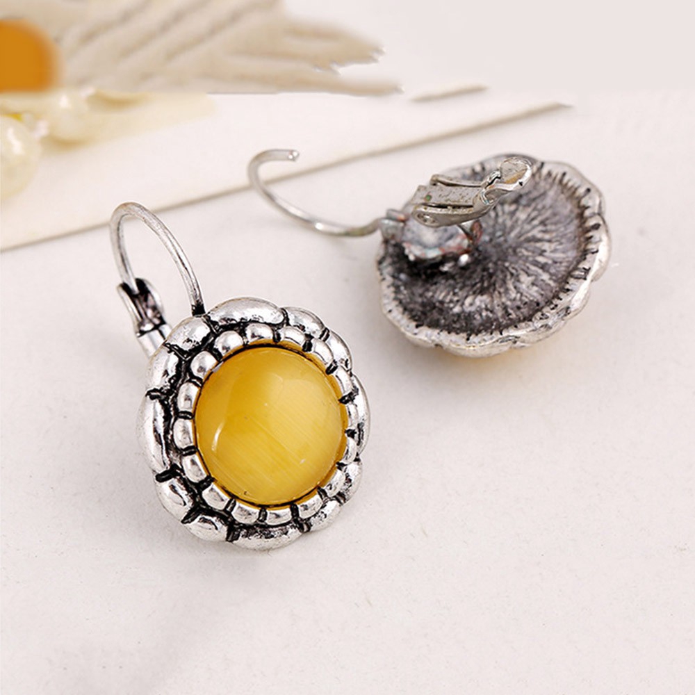 Anting Kait Gantung Plating Silver Hias Batu Opal Bentuk Bulat Gaya Vintageantik Untuk Wanita