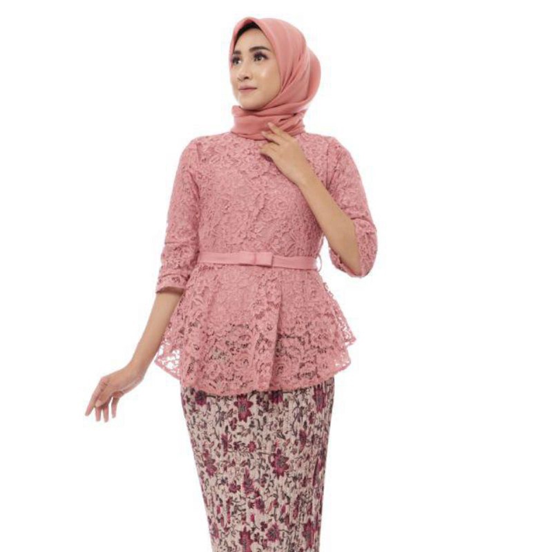 [ PRELOVED ] Kebaya  modern kebaya wisudaku ( CUMA KEBAYA )