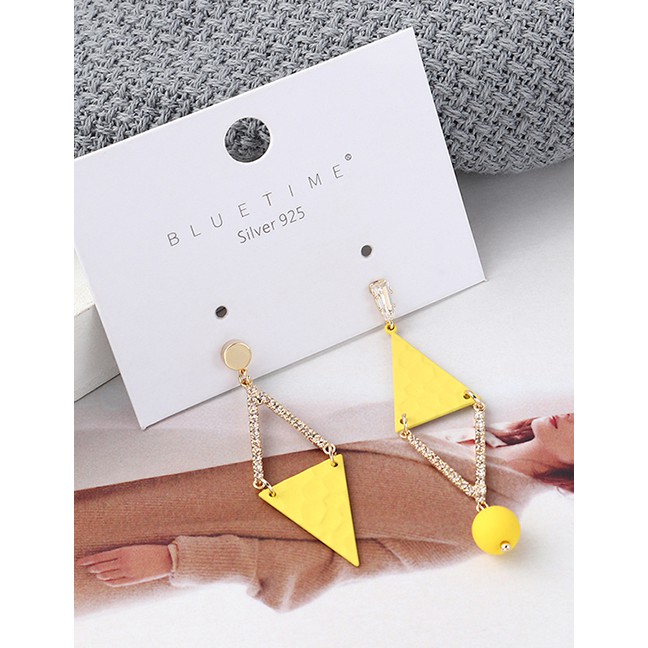 LRC Anting Tusuk Fashion Plated Gold Triangle S925 Silver Pin Stud Earrings Y62317