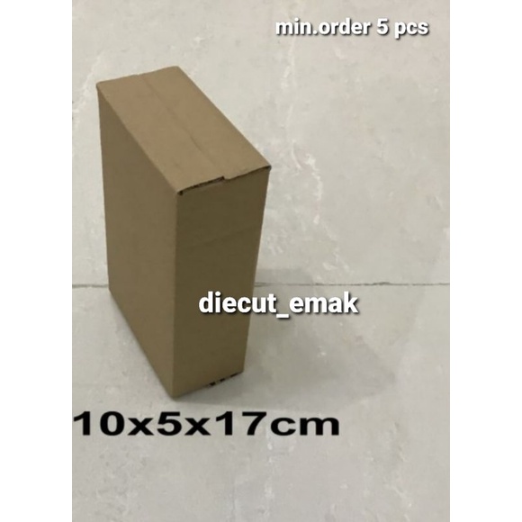 

Kardus / box / uk. 10x5x17 cm / karton packing polos baru ST