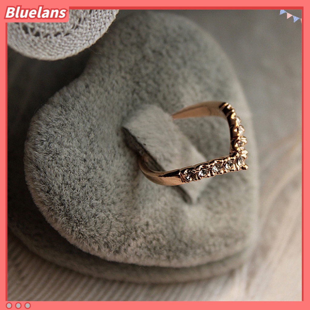 Bluelans Cincin Berlian Imitasi Bentuk V Gaya Elegan Untuk Wanita