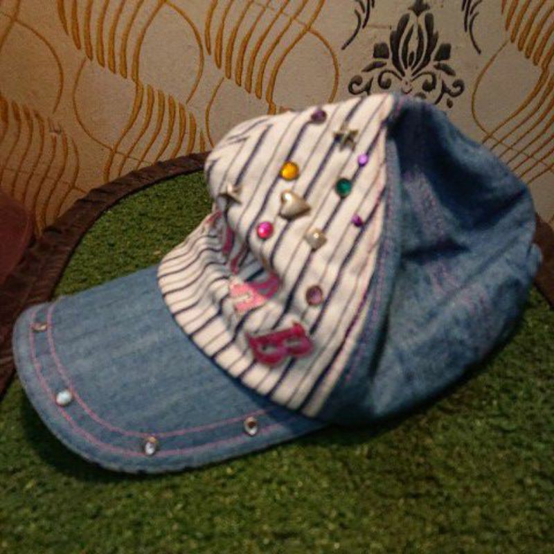 PRELOVED TOPI BANILA B ORIGINAL