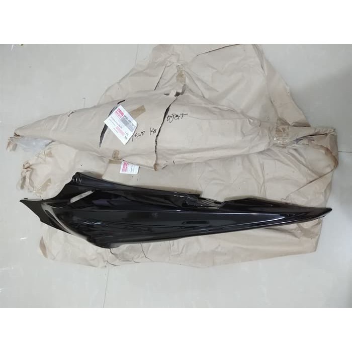 Cover Body Revo Lancip Hitam Kiri Kanan Sepasang Good Quality
