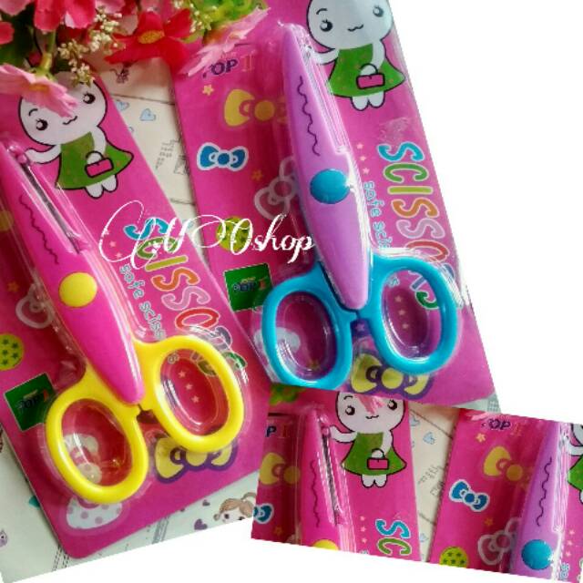 

Gunting zigzag realpict