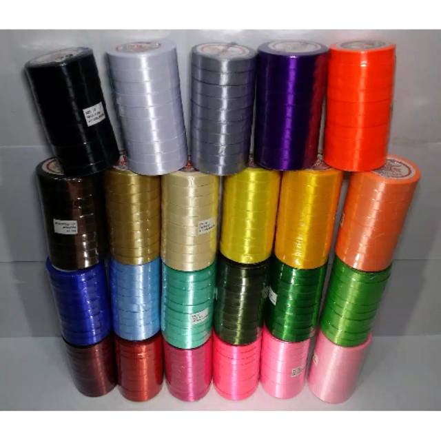 

Pita Kain Balon Saten 3/4 harga per rol