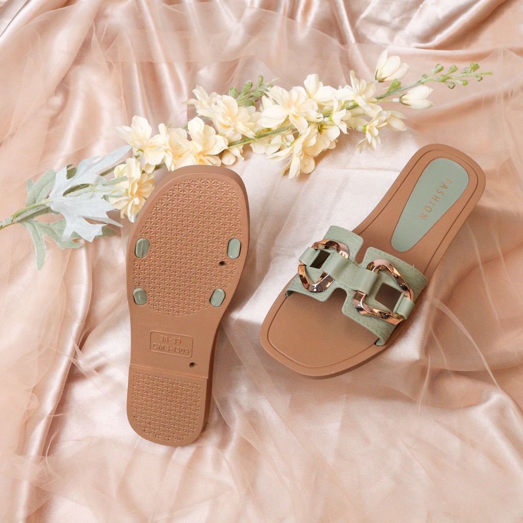 Clarie Sandal Slip On Teplek Wanita- Demorin Wanita