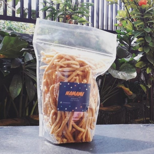 

[DIJAMIN BEDA] SISTIK BAWANG 500GR - NAMAMI CHEESE STICK