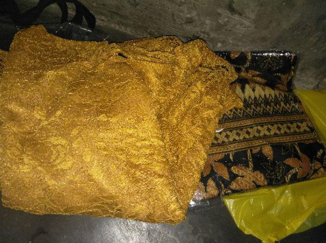 Stelan Kebaya Brukat Super Jumbo Fitrah Kombi Rok Lilit Batik Super Jumbo