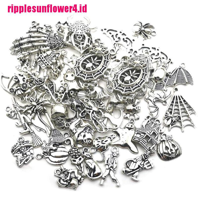 50pcs Liontin Bentuk Tengkorak Kelelawar Halloween Warna Silver Untuk Membuat Perhiasan DIY