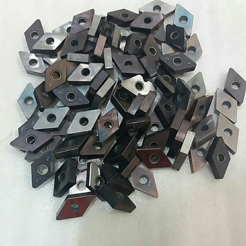 INSERT Bubut insert baja insert CBN  bahan keras   PAHAT BUBUT PISAU BUBUT CBN INSERT DNMG1504