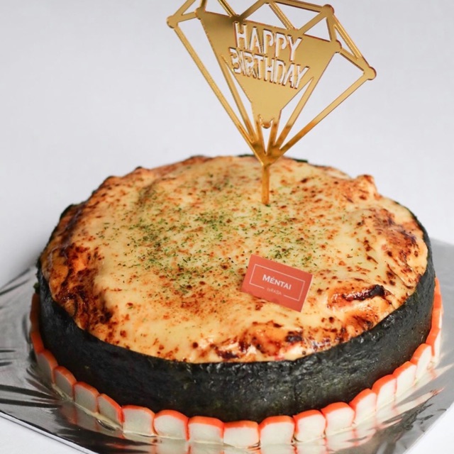 

Round Mentaicake (Nori Rice, Salmon, Enoki, Crabstick & Sauce Mentai by Rassa)