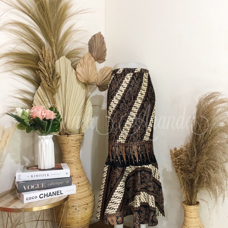 Rok Batik Plisket Duyung-Tumpal Hitam