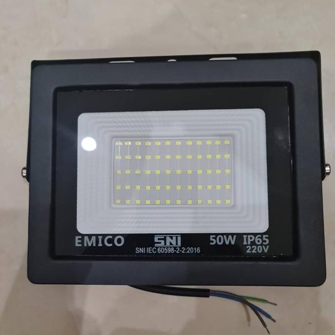 Lampu Sorot 50W PUTIH Emico/Lampu Tembak LED 50 Watt IP65 EMICO