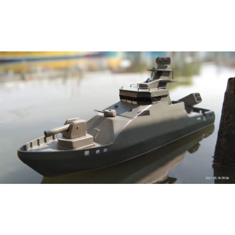 RC BOAT MODEL KAPAL PERANG BISA MENBAK