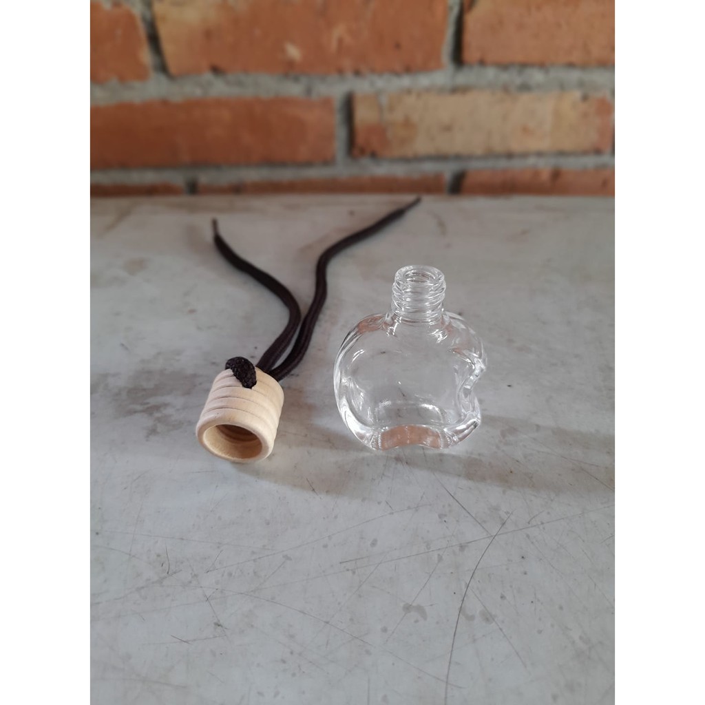 Botol kosong parfum mobil