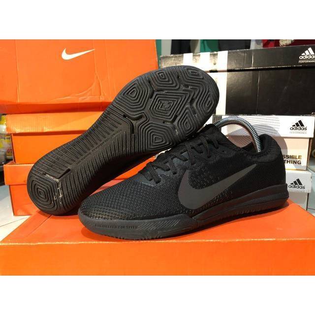 Jual Sepatu Futsal Nike Mercurial Vapor 12 Pro Full Black IC | Shopee  Indonesia