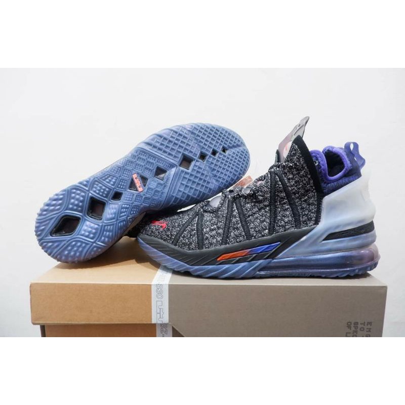 Promo Sepatu Basket Lebron 18