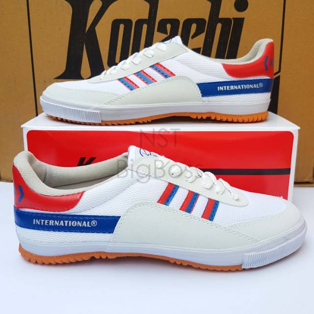 Termurah Sepatu  Capung Badminton  atau Volley kodachi 8116 