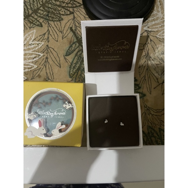 LITTLETHINGSHEWEAR rabbit silver newborn preloved