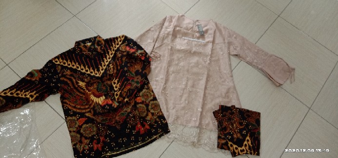 Maura Couple - Sania Ruffle Batik Couple Ori Ndoro Jowi Dnt Garansi Kebaya Modern - Set Couple Adara