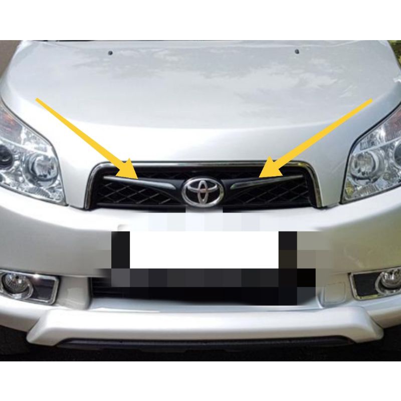 garnish grille toyota rush 2010 original
