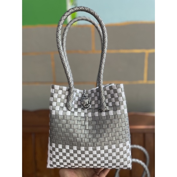 Tas Wanita Silver Cocok Semua Umur Ready Stok