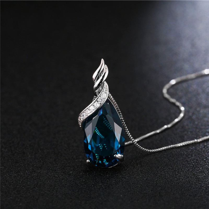 [Ready Stock]Fashion 925 Silver Drop-Shaped Sapphire Blue Crystal Pendant Necklace