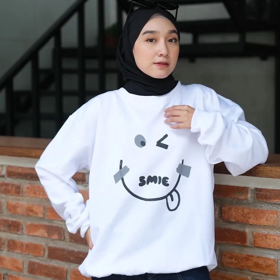 Public - Smiley Sweater - Sweater Hoodie Unisex Terbaru