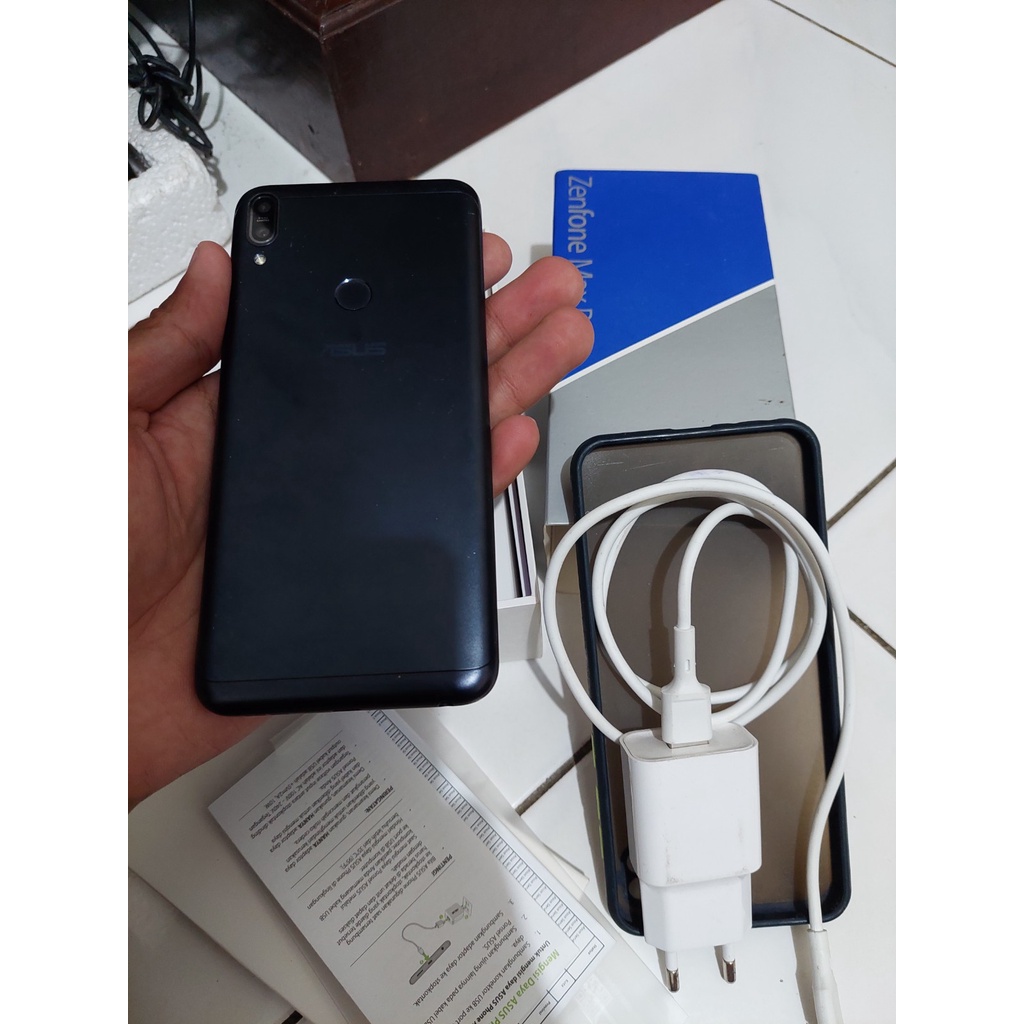 Asus Zenfone Max Pro M1 second