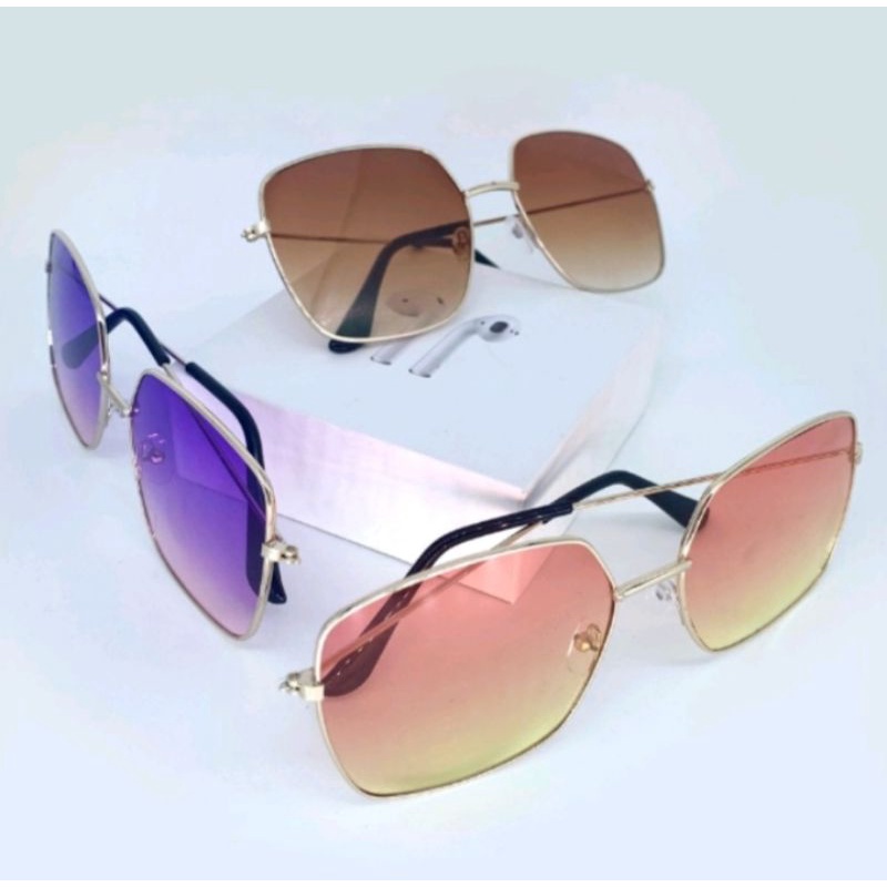 Kacamata Wanita Kotak Dengan Diameter Besar