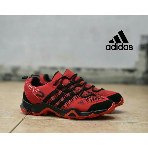 Sepatu Olahraga Lari Adidas AX2 Low Full Merah