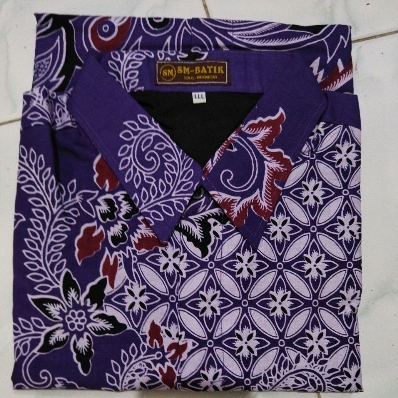 CENDRAWASIH UNGU SM BATIKSOLOAMANAH KEMEJA BAJU BATIK PRIA SOLO LENGAN PENDEK PANJANG LAPIS FURING ATASAN BATIK PREMIUM MODERN KATUN HALUS PEKSI BAMBU GUNARDO 2 NIRWANA 2 TRUNTUM PEKSI UNGU SAMUDRA WARNA WISAKA SOGAN WICAKSONO ABSTRAK  BYANTARA BIMA IJO