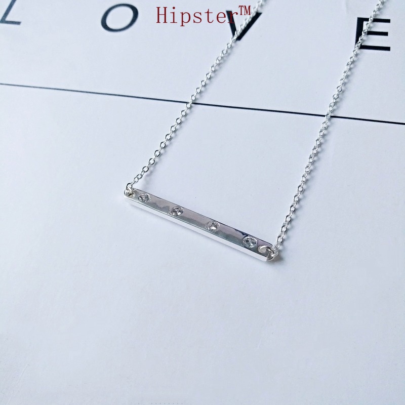 Simple Graceful and Fashionable Ins Light Luxury Elegance Style One-Word Clavicle Chain