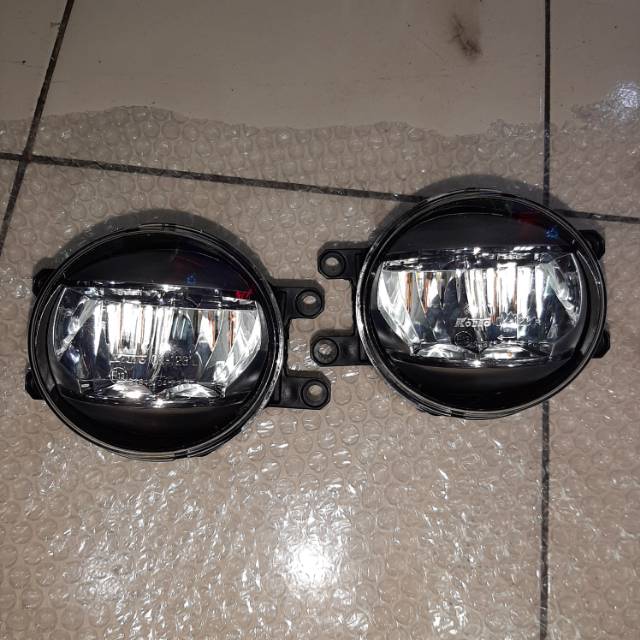 FOG LAMP LED TOYOTA INNOVA REBORN - ORIGINAL