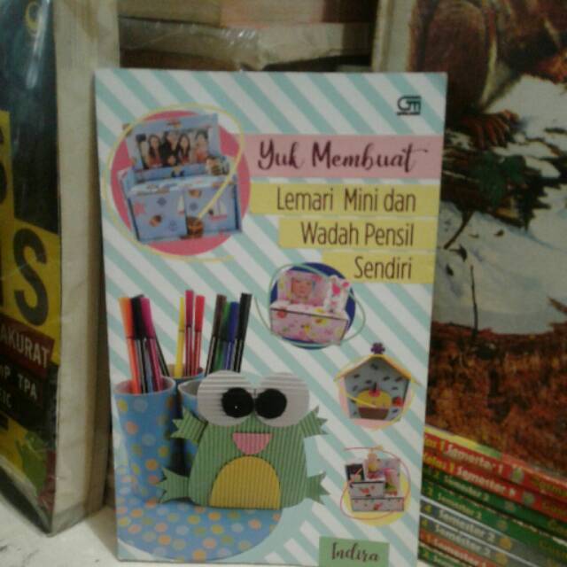 

HOBI KETERAMPILAN MEMBUAT LEMARI MINI WADAH PENSIL