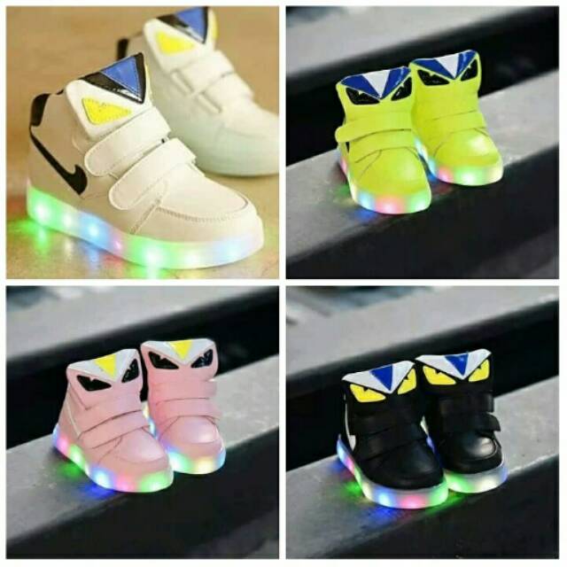 Sepatu fendi monster led