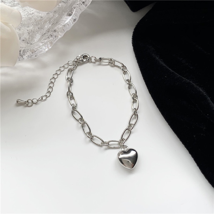 Gelang Rantai Liontin Hati Bahan Titanium Steel Warna Silver Gaya Korea Untuk Wanita