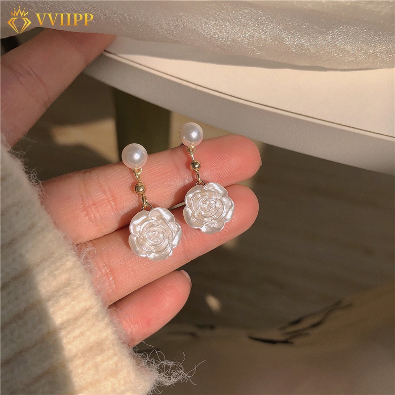 Anting Tusuk Gantung Desain Bunga Camellia Putih Hias Mutiara Gaya Elegan Untuk Wanita