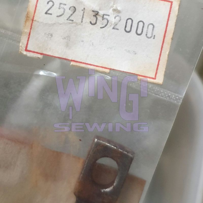 B2521-352-000 TAIWAN JUKI MO 352 353 Looper Bawah Kiri Mesin Obras