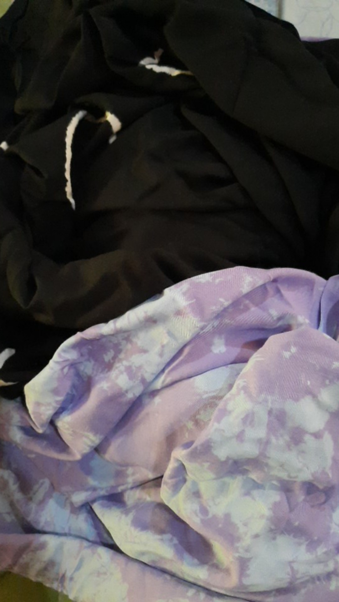 Kain Viral Tiedye Motif Smoke