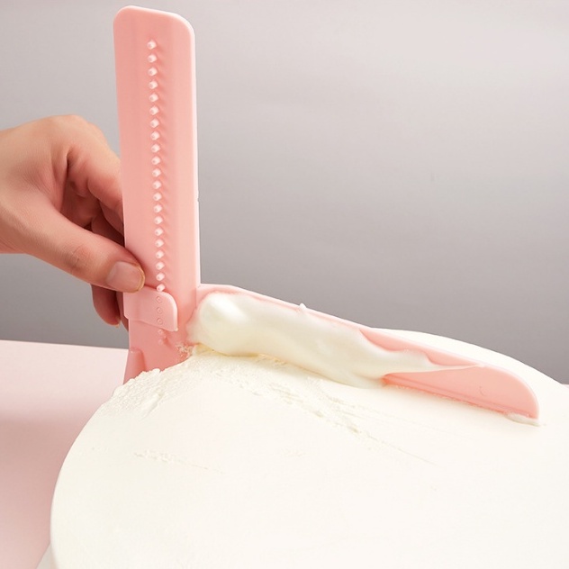 Alat Kue Fondant Cake Edge Cream Scraper yang Dapat Disesuaikan Spatula Halus / PENGHALUS KUE TART PERATA CREAMBUTTER MOUSSE CAKE ADJUSTABLE SCRAPPER TOP &amp; SIDE ATAS DAN SAMPING SMOOTHING / Scraper Penghalus Fondant Kue Bisa Disesuaikan