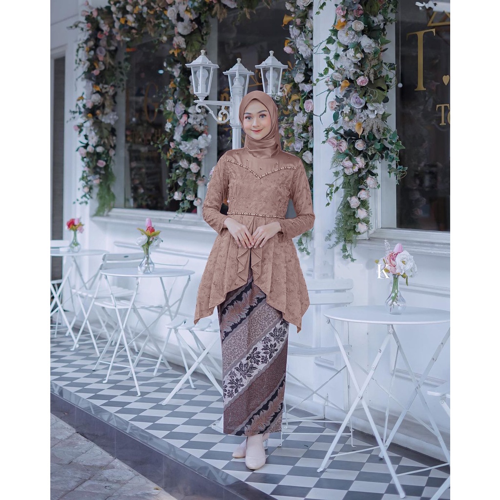 SOLOBATIKSTORE - Ready Set Kebaya Tunik Brukat Modern Kebaya Lamaran Kebaya tunangan termurah Outfit kebaya wisuda nikahan bridesmaid