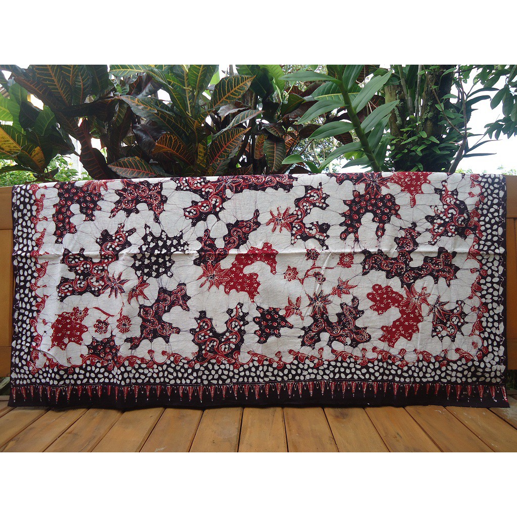 Batik Tulis Lasem Bledak Putih GR