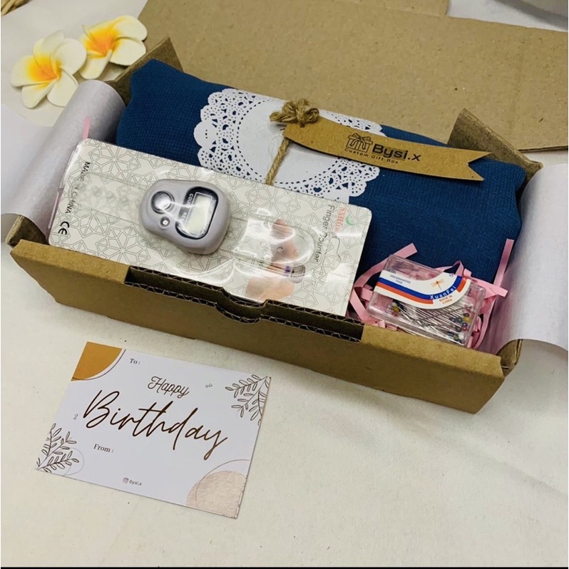 

HAMPERS KADO CEWEK MURAH