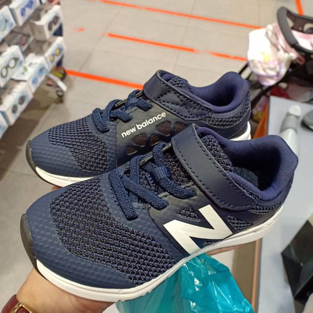 Sepatu NB kids