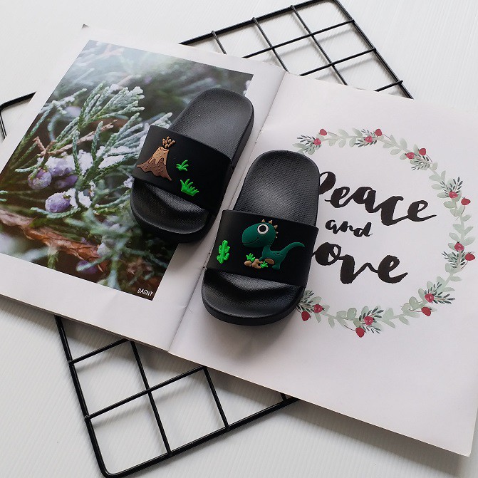 HappyOliver SANDAL DINO VOLCANIC Sandal selop karet lucu anak, Sandal anak dino lucu