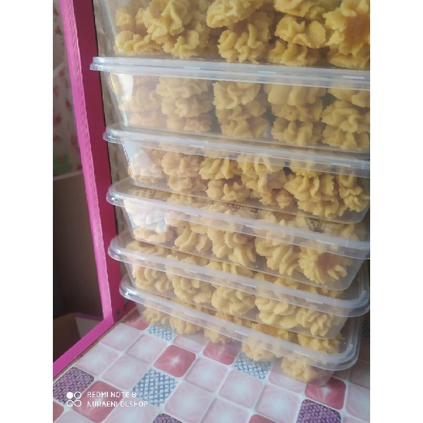 

kue semprit susu,kue kering