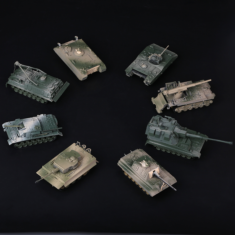 8pcs / Set Mainan Rakit Model Tank Tempur WW2 4D AS-90 M12 Tiger Bahan Plastik Skala 1 / 72