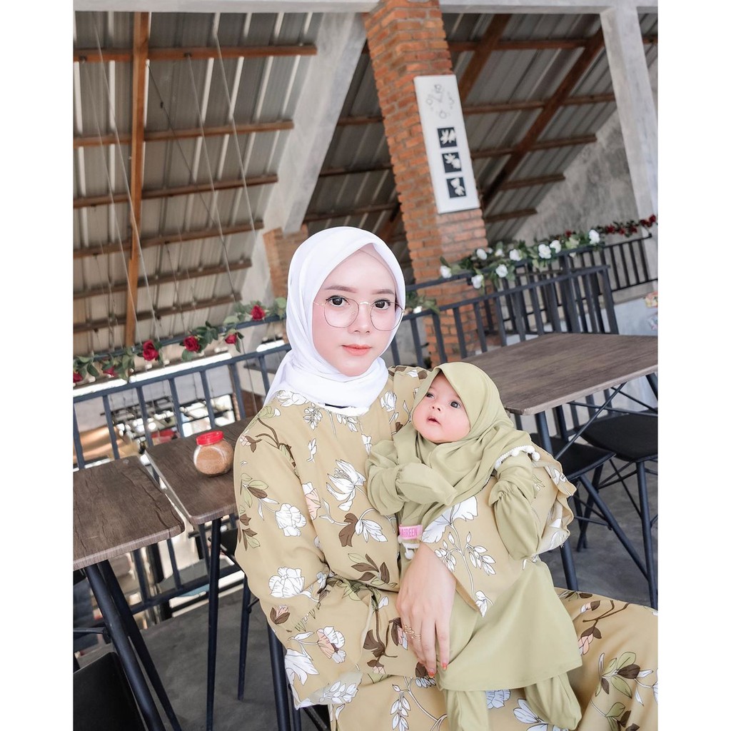 Baju Muslim Anak Perempuan / Gamis Anak Perempuan Cantik Pompom Jersey Import 1 Tahun / Gamis Bayi